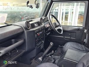 Land Rover Defender 110 Sation Wagon - Image 3
