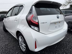 🔵 Toyota Aqua 1.5 PETROL HYBRID - Image 4