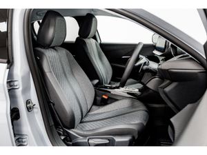 Peugeot 208 Allure Hybrid Auto 110HP - Image 3