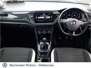 Volkswagen T-Roc 2.0TDI 150BHP SPORT WITH HEATED S - Image 2
