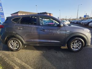 HYUNDAI TUCSON 1.7 DIESEL 116BHP - Image 4