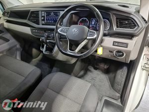 Volkswagen Transporter ** HUGE SPEC ** T6 ** 2.0 T - Image 2