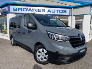 2022 Renault Trafic 9 Seater Business - Image 4