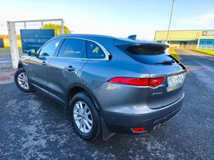 JAGUAR F-PACE 2.0 I4 D 180PS PORTFOLIO AUTO 4WD - Image 2