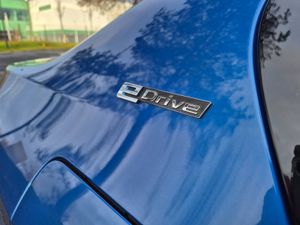 BMW 330E M SPORT, HEAD UP DISPLAY - Image 3