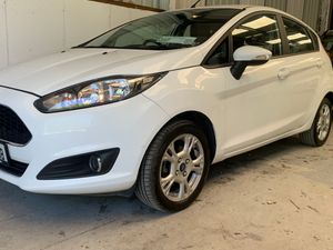 Ford Fiesta Zetec  Nct 04/27 ! - Image 2
