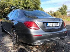 MERCEDES E-220 AVANTGARDE - Image 4