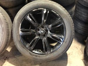 #37 Genuine Range Rover Alloys 20" 5X108 - Image 4