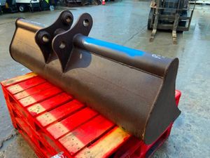 62" GRADING BUCKET......45mm PINS......73s. - Image 2