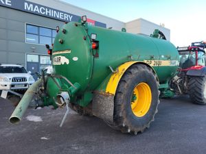 2600gal  Major Tank --Mint! - Image 3