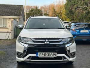Mitsubishi Outlander 2019 2.4 Plug In Hybrid - Image 2