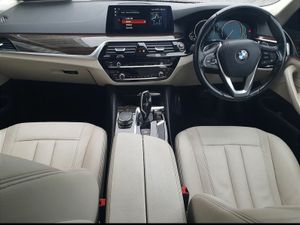 BMW 5-Series 520d SE - Image 4