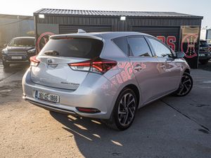 2016 Auris 1.8 Hybrid/FSH/New NCT/1yr warranty - Image 2