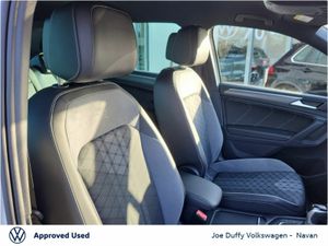 Volkswagen Tiguan R-LINE 1.4TSI PHEV 245HP AUTO - Image 4