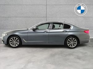 BMW 5-Series 520d SE Saloon - Image 4