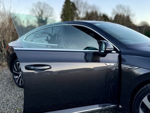 2019 Volkswagen Arteon 2.0TDI 150HP R-LINE Auto - Image 4