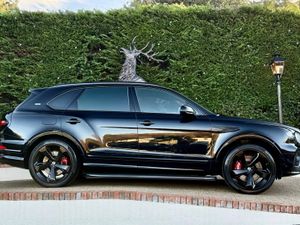 Bentley Bentayga V6 First Edition Hybrid - Image 4