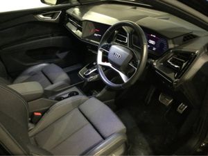 Audi Q4 e-tron E-TRON S LINE 45 - Image 3