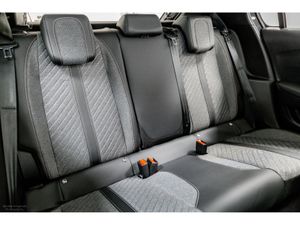 Peugeot 208 Allure Hybrid Auto 110HP - Image 4