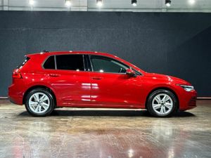 Volkswagen Golf AUTOMATIC 1.0L E-TSI - CRUISE CONT - Image 3