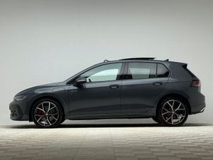 Volkswagen Golf GTE 1.5 TSI PHEV *PAN ROOF* - Image 4