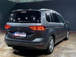 Volkswagen Touran 2.0 TDI - AUTOMATIC - CRUISE CON - Image 4