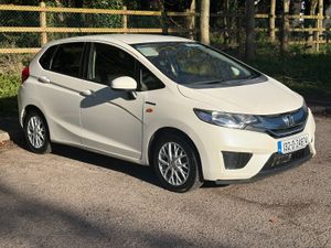2013 HONDA FIT 1.5 PETROL HYBRID AUTOMATIC - Image 4