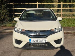 2013 HONDA FIT 1.5 PETROL HYBRID AUTOMATIC - Image 2