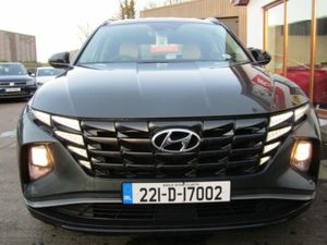 Hyundai Tucson ix35 Executive 2tone HEV Automatic - Image 3