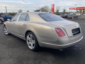 Bentley Mulsanne 6.8L V8 Mulliner Limousine - Image 4