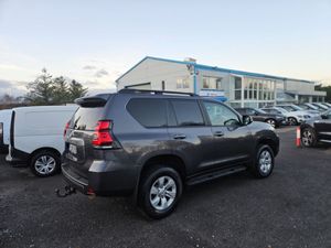 Toyota Land Cruiser Land CRU LC LWB GX Comm 4DR - Image 2