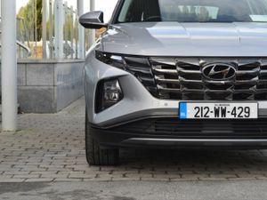 Hyundai Tucson 2WD Executive Plus HEV Auto - Image 3