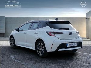 Toyota Corolla 1.8 Hybrid Luna Sport Hatchback - Image 3