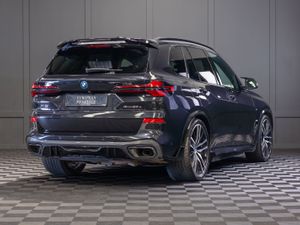 2025 BMW X5 X-Drive 50e M-Sport - Image 3