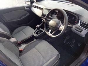 Renault Clio TCe 90 DFull Techno - Image 3