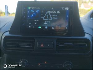 Peugeot Partner Standard Diesel Professional - Image 4