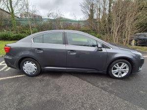 Toyota Avensis / 2012 / 2.0 L Diesel / Manual - Image 4