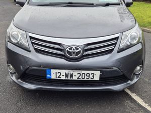 Toyota Avensis / 2012 / 2.0 L Diesel / Manual - Image 2