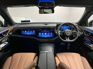 Mercedes-Benz E-Class 300de AMG - HUGE SPEC - 20 I - Image 4