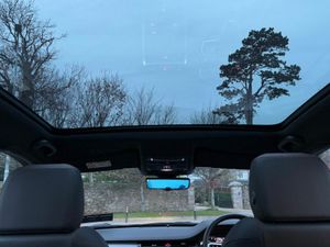 Land Rover Discovery Sport P300E URBAN EDITION PAN - Image 3