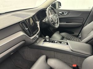 Volvo XC60 T6 PLUS DARK *FREE HAMPER* €125 P/W ON - Image 4