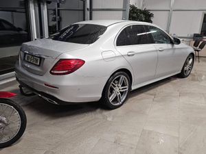 16 MERCEDES BENZ E-CLASS 220 AMG LINE - Image 3