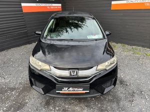 Honda Fit 1.5 HYBRID AUTO - Image 2