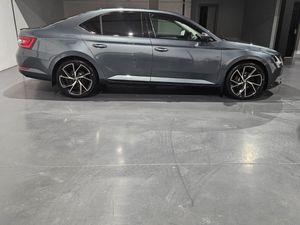 Skoda Superb 2018 2.0 tdi ambition - Image 3