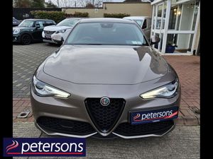 Alfa Romeo Giulia 2.2 TD SPECIALE 180BHP AUTOMATIC - Image 4