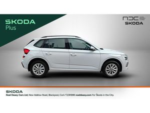 Skoda Kamiq SELECTION 1.0 TSI 115 BHP- AS NEW WITH - Image 3