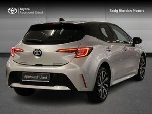 Toyota Corolla HYBRID LUNA SPORT H/B - Image 2