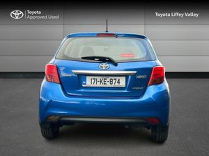 Toyota Yaris YARIS HYBRID LUXURY MC - Image 4