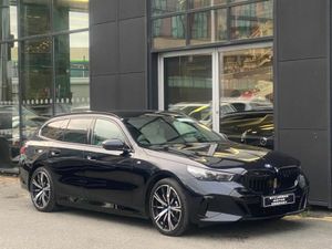 BMW 5-Series Touring 530e M-Sport Auto (PHEV) - Image 3