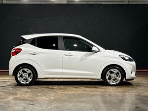 Hyundai i10 1.0 MANUAL - ALLOY WHEELS - CRUISE CON - Image 3